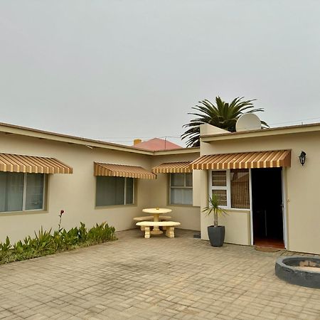 Bushbabies-Inn Self-Catering Accommodation Swakopmund Exterior foto