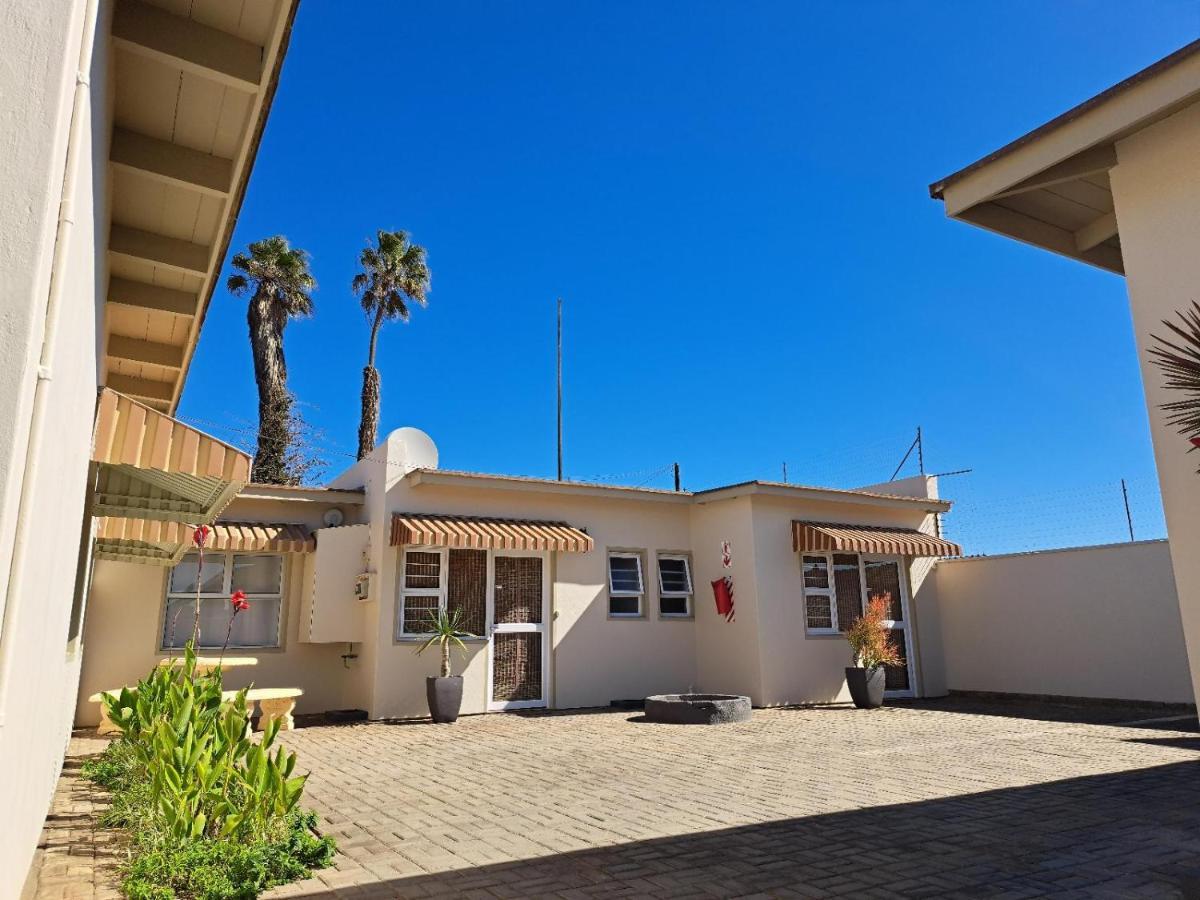 Bushbabies-Inn Self-Catering Accommodation Swakopmund Exterior foto