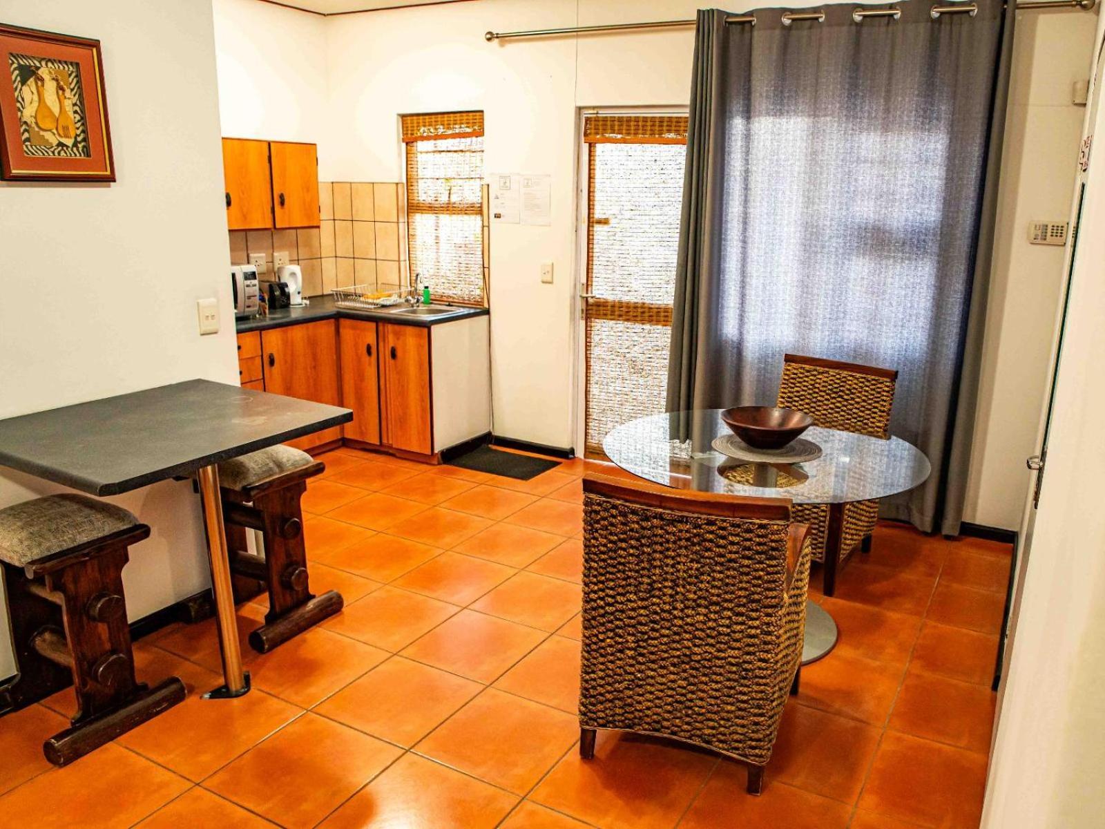Bushbabies-Inn Self-Catering Accommodation Swakopmund Zimmer foto