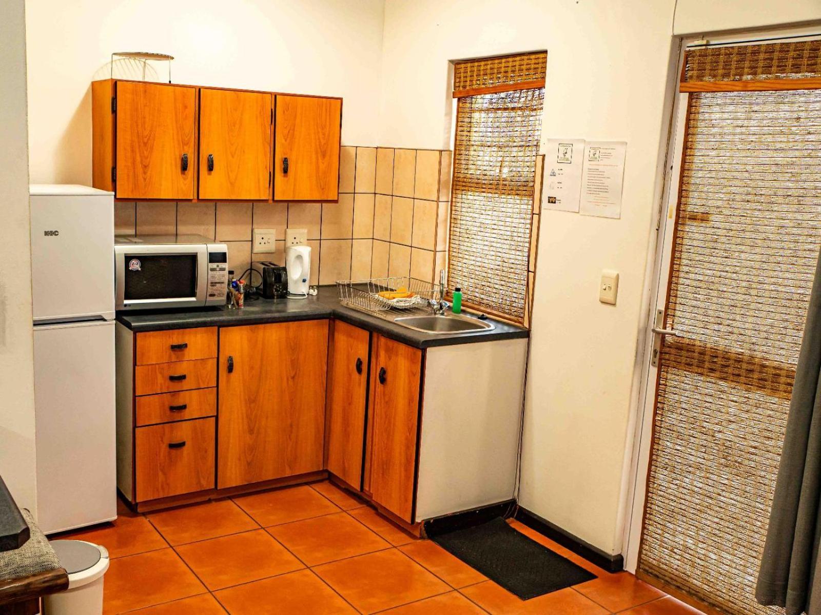 Bushbabies-Inn Self-Catering Accommodation Swakopmund Zimmer foto