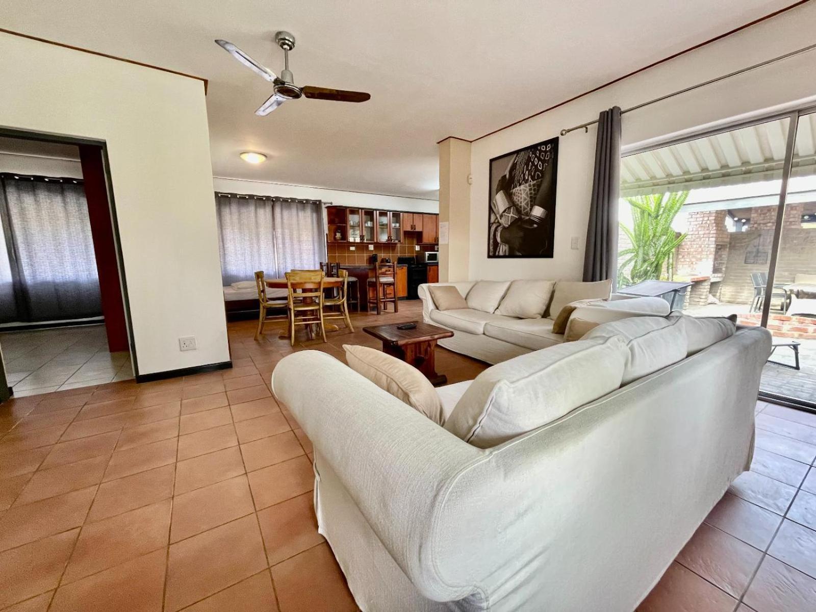 Bushbabies-Inn Self-Catering Accommodation Swakopmund Zimmer foto
