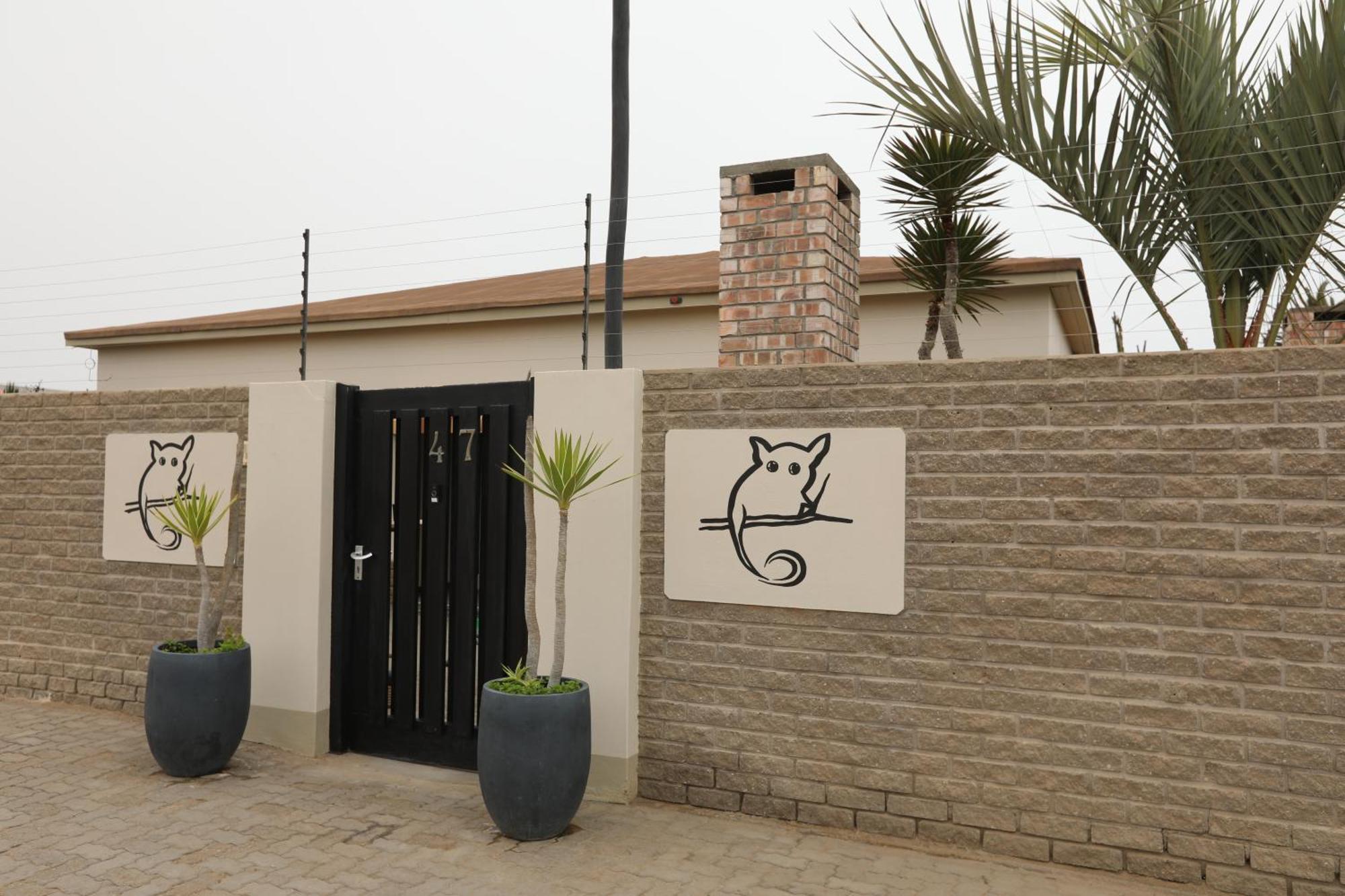 Bushbabies-Inn Self-Catering Accommodation Swakopmund Exterior foto